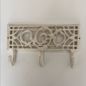 Elegant Cream Decorative Metal Wall Hook